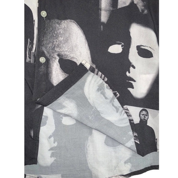 MENS MICHAEL MYERS HALLOWEEN SHIRT SIZE SMALL - Picture 4 of 4